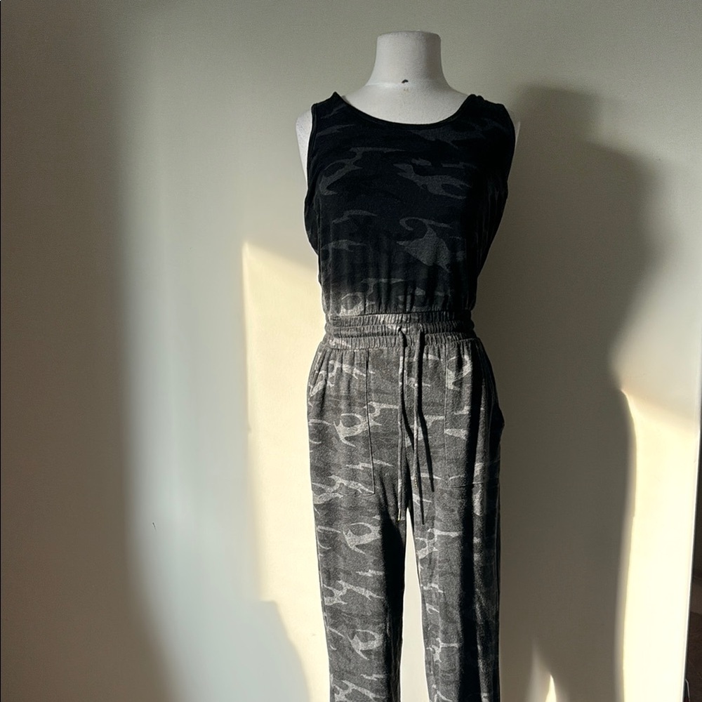C&C California Stylish Black Jumpsuit Size Medium